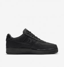 NIKE AIR FORCE 1 LOW STUSSY FOSSIL BLACK