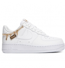 NIKE AIR FORCE 1 LOW 07 LX LUCKY CHARM WHITE