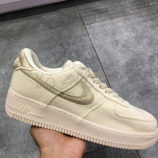 NIKE AIR FORCE 1 LOW STUSSY FOSSIL